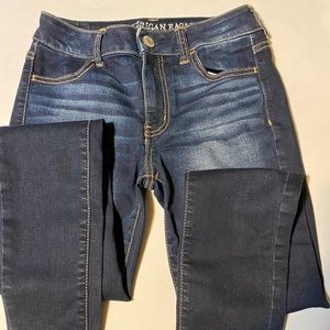 NWOT American Eagle Hi-rise Jeggins size 2